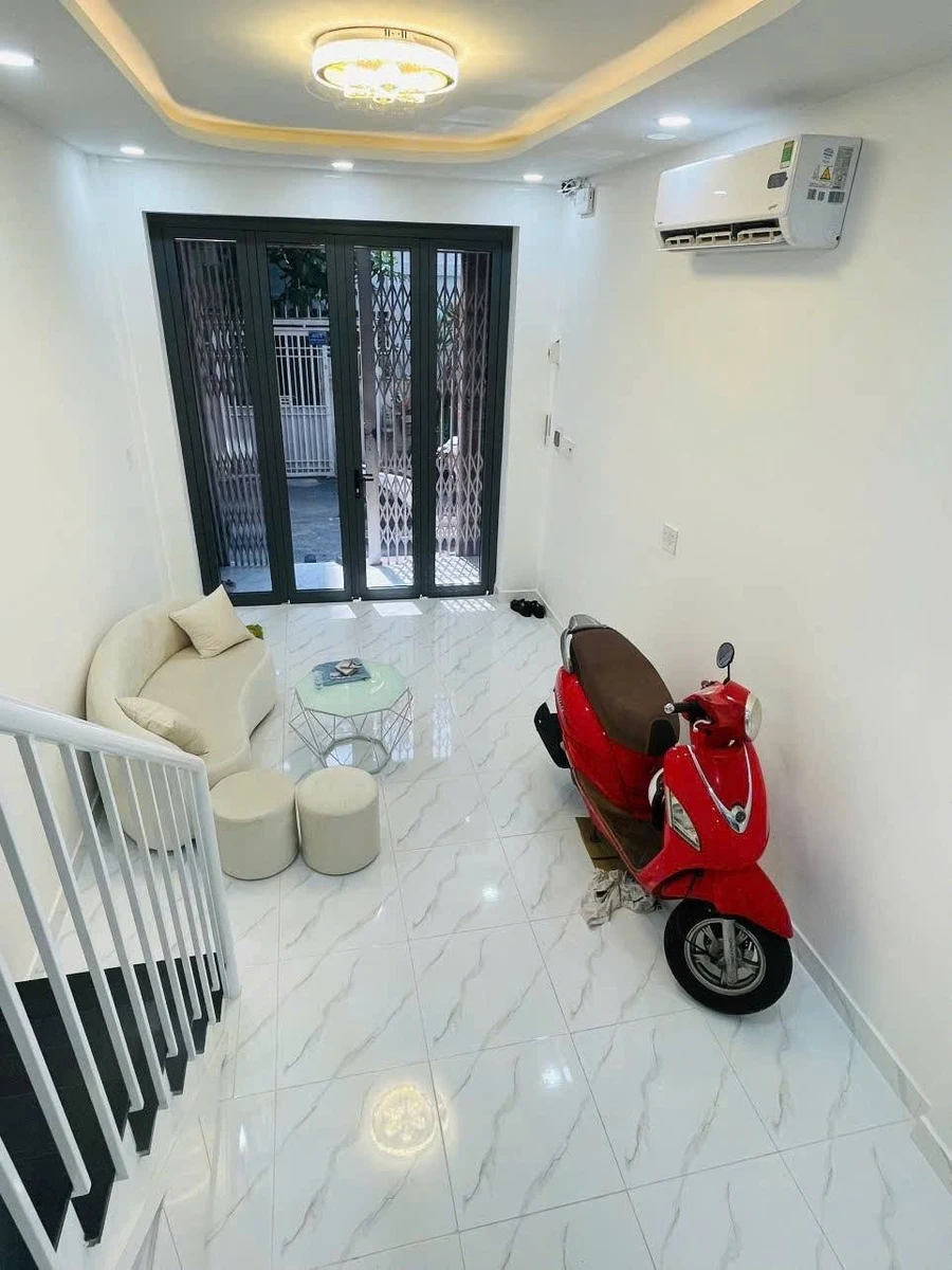 Bán nhà 2 tầng Phú Nhuận 35m2, 6 tỷ, gần Quận 1 - Ảnh thu nhỏ 2