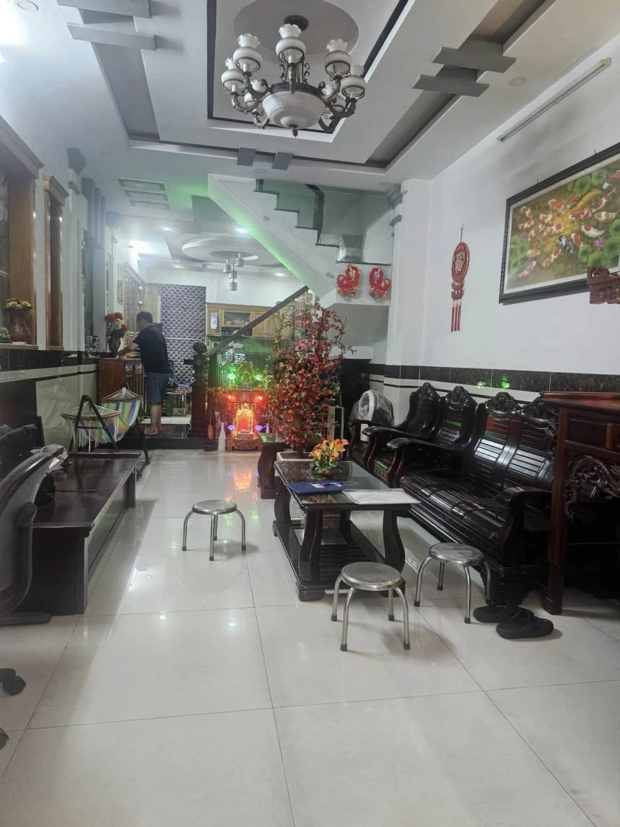 Bán nhà mặt tiền 4 tầng 97m2 đường Thới An 13, Quận 12, giá 9,4 tỷ - Ảnh thu nhỏ 2