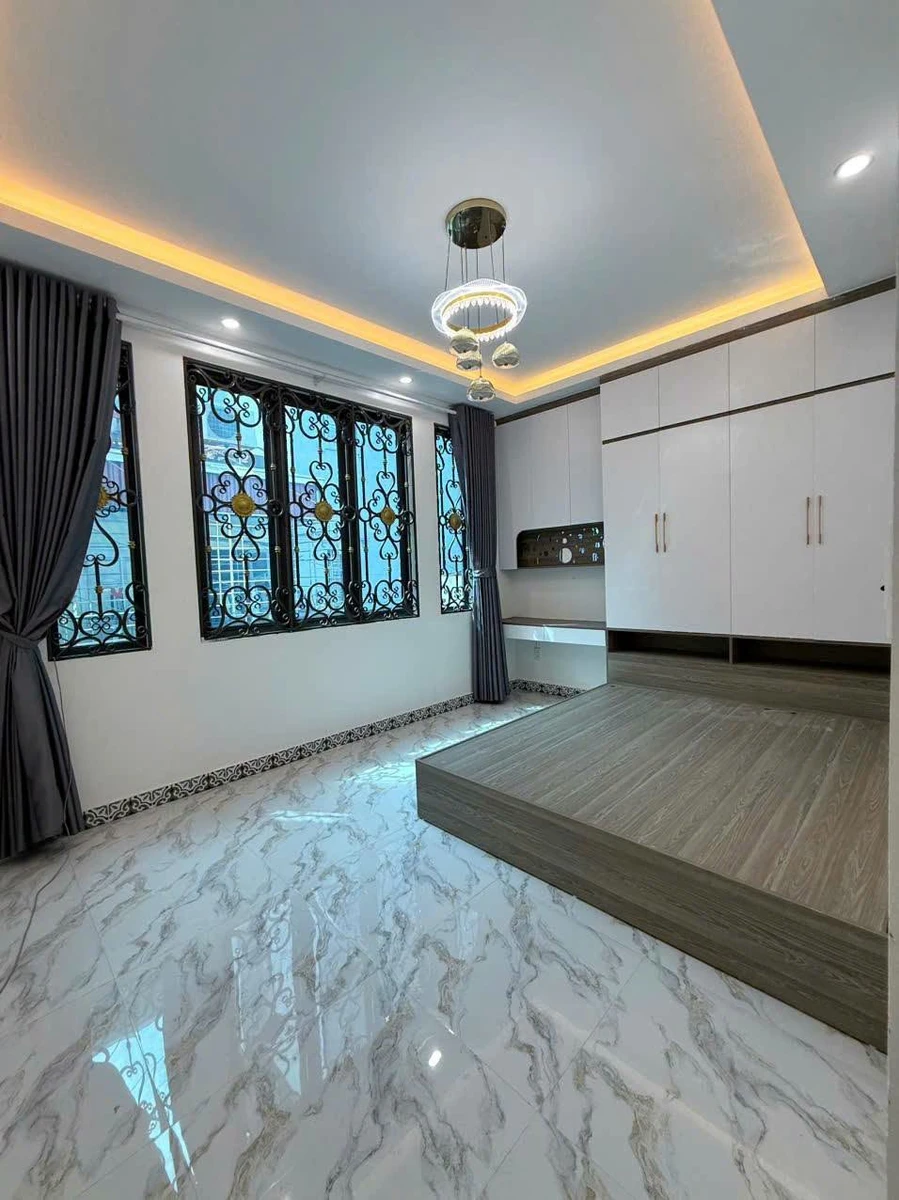 Bán nhà 3 tầng Cát Dài Hai Bà Trưng, 47,2m², 3,8 tỷ - Ảnh thu nhỏ 3