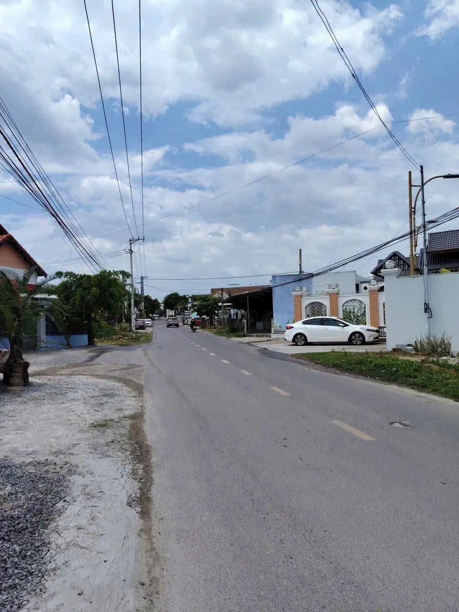 Bán hai lô đất biển Dốc Lết Ninh Hải, 144m2/lô, 28 triệu/m2 - Ảnh 1