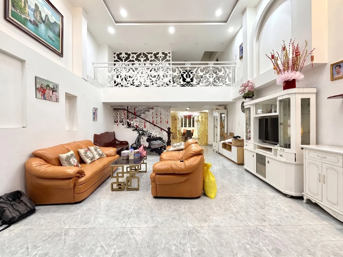 Bán nhà 5 tầng 125m² Nguyễn Kiệm, gầu ôtô, giá 12.3 tỷ - Ảnh 1