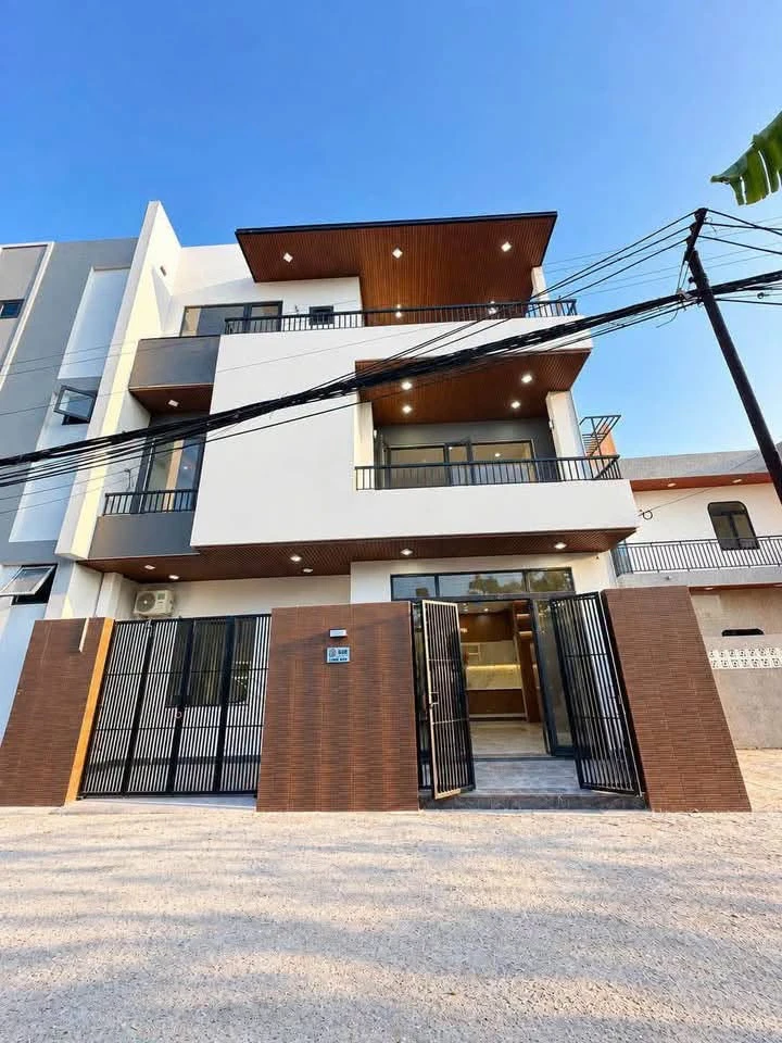 Bán nhà 3 tầng 87m2, 4PN, kiệt ô tô, Tôn Đản - Ảnh 1