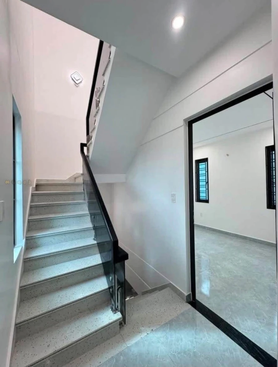 Nhà bán 3 tầng 3 PN 41m² Đẩu Vũ Hải Phòng 2,25 tỷ - Ảnh 1