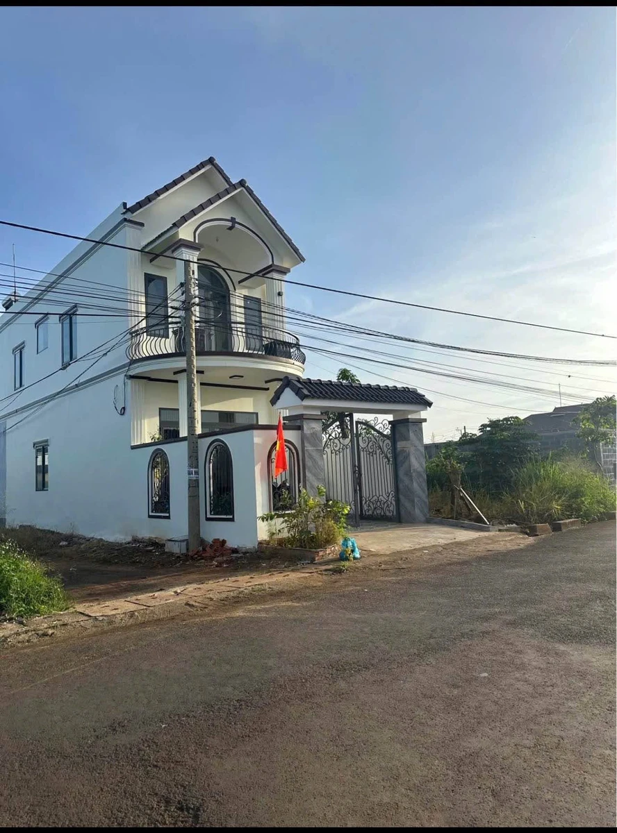 Bán nhà lầu mặt tiền 60m² Triệu Quang Phục, Đắk Lắk 3,5 tỷ - Ảnh 1