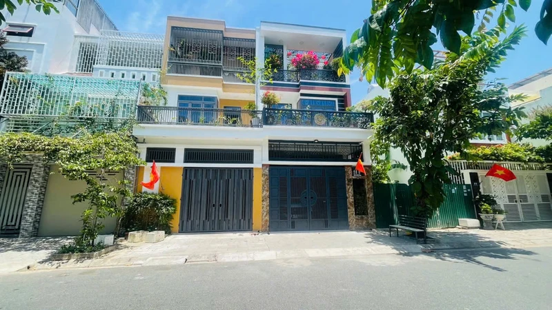 Bán nhà 3 tầng KĐT Phước Long 188m² 10 tỷ Nha Trang