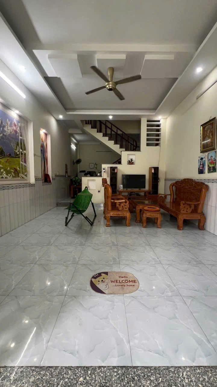 Bán nhà 1 lầu 1 trệt 91.3m2, 2PN 2WC, 3.5 tỷ, Dĩ An Bình Dương