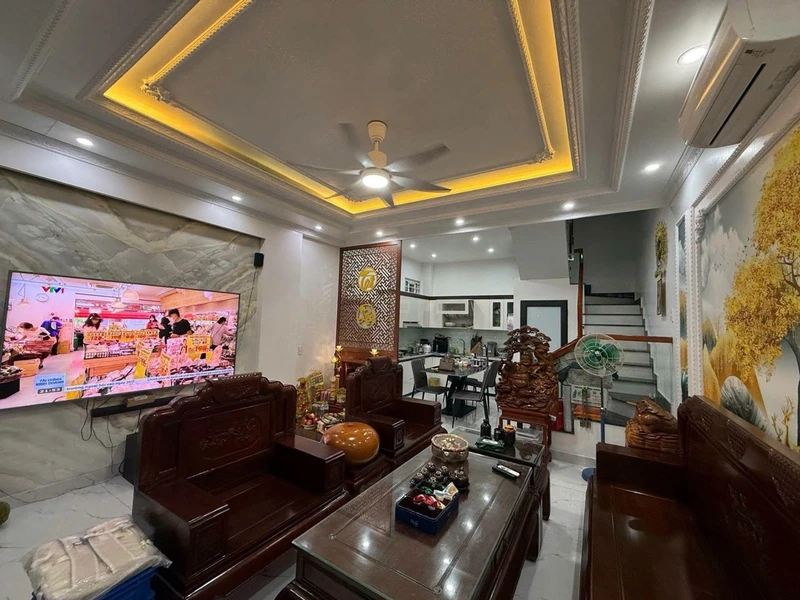 Bán đất lô lọt khe 110m2 giá 1 tỷ 400 triệu tại Tân Bửu, Bến Lức, Long An o9o5