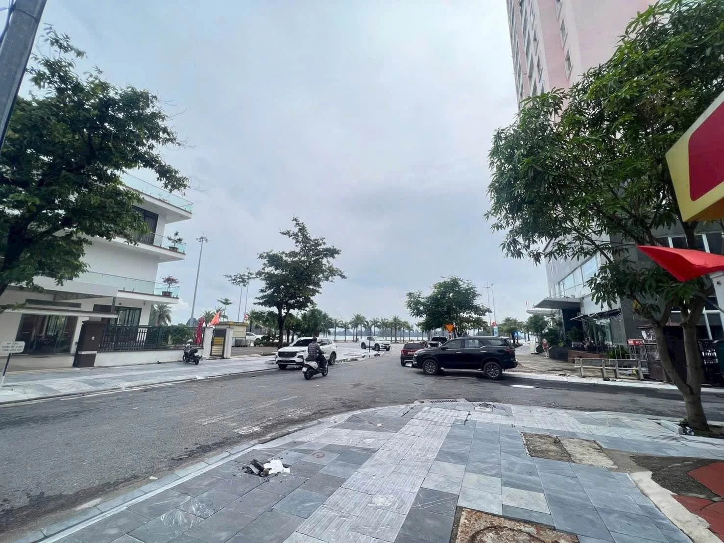 Bán đất 120m² dãy A2 ngay Bãi Tắm Nha Trang giá 1 tỷ - Ảnh 1
