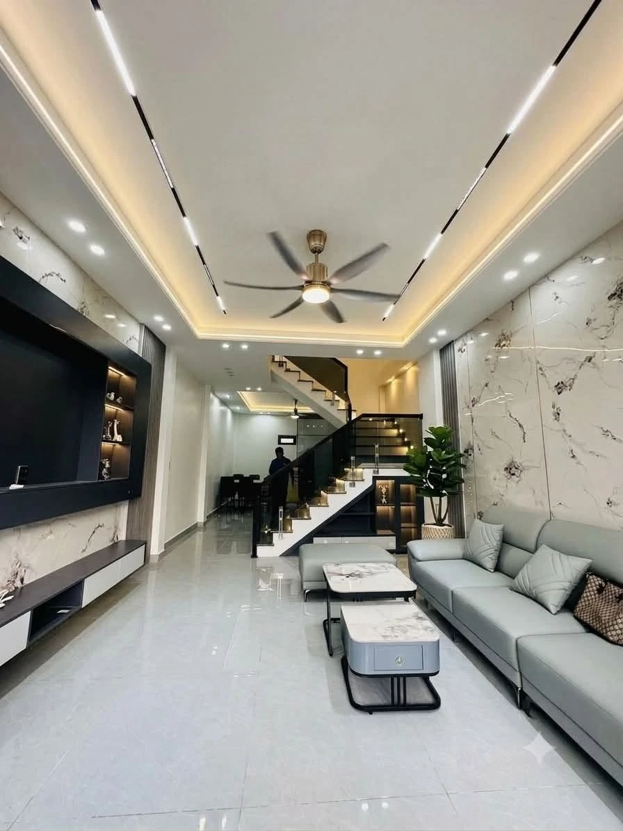 Bán nhà 3 tầng 60m² gần Cầu Kiến An, giá hơn 2 tỷ - Ảnh 1