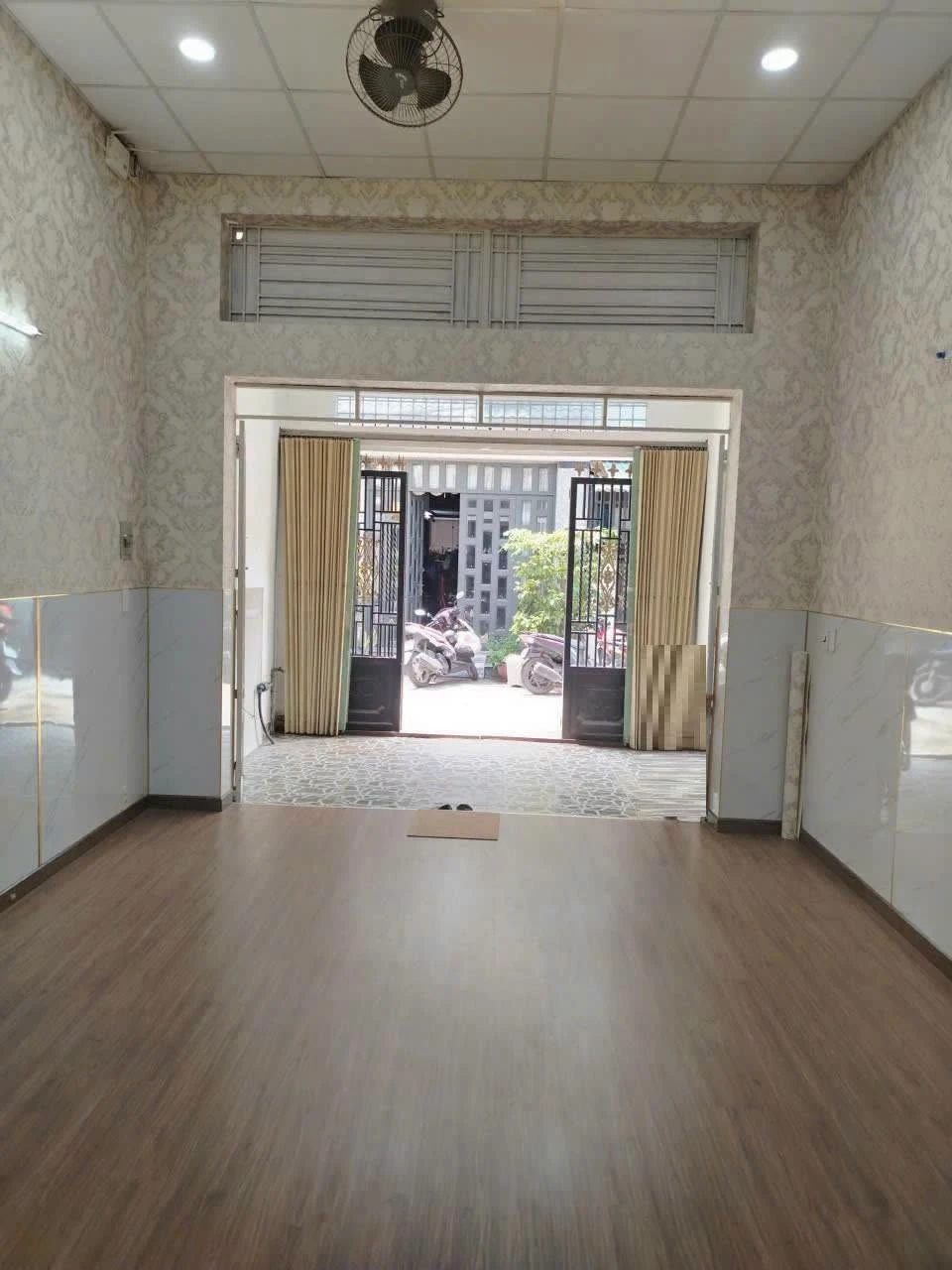 Bán nhà hẻm xe hơi 5m đường Hương Lộ 3, 61m2, giá 5,2 tỷ, Bình Hưng Hòa, Bình Tân - Ảnh 1