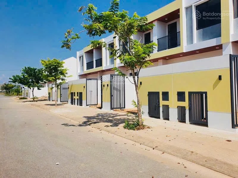 Mặt tiền siêu VIP nằm trên trục chính lớn nhất 25m của dự án Khu Dịch Vụ Hỗn Hợp VSIP Quảng Ngãi - Ảnh thu nhỏ 5