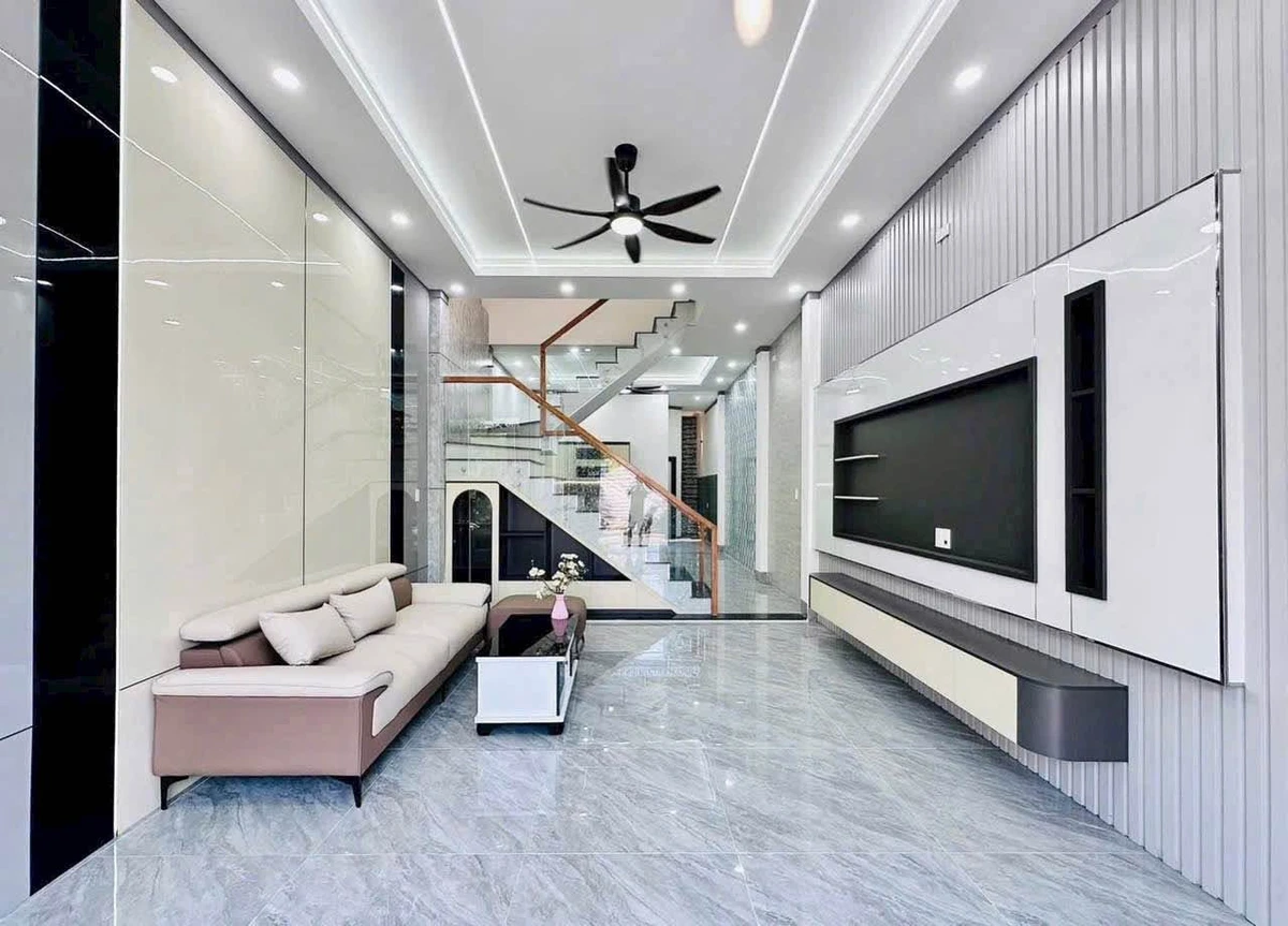 Bán nhà lầu 3 phòng ngủ 145m2 Trảng Dài - Ảnh 1