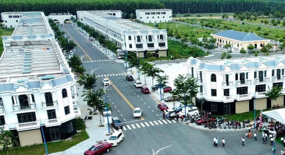 Bán nhà 1 trệt 2 lầu 80m² Bàu Bàng giá 2 tỷ - Ảnh thu nhỏ 2