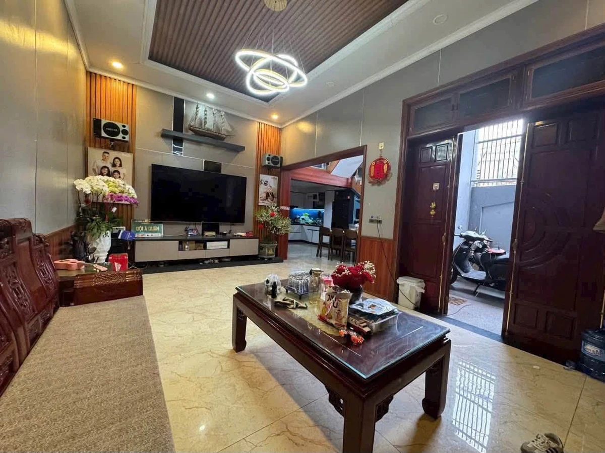Nhà bán 3 tầng 137,5m² mặt tiền 8m Tôn Thất Tùng Quận 10 - Ảnh thu nhỏ 3