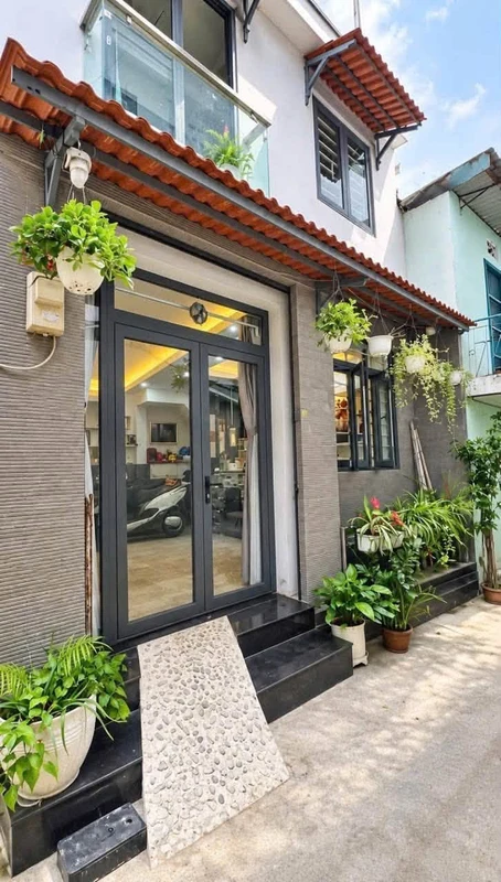 Bán nhà trung tâm Phan Thiết 42m2 thổ cư, 1 phòng ngủ, giá 850 triệu 696m2