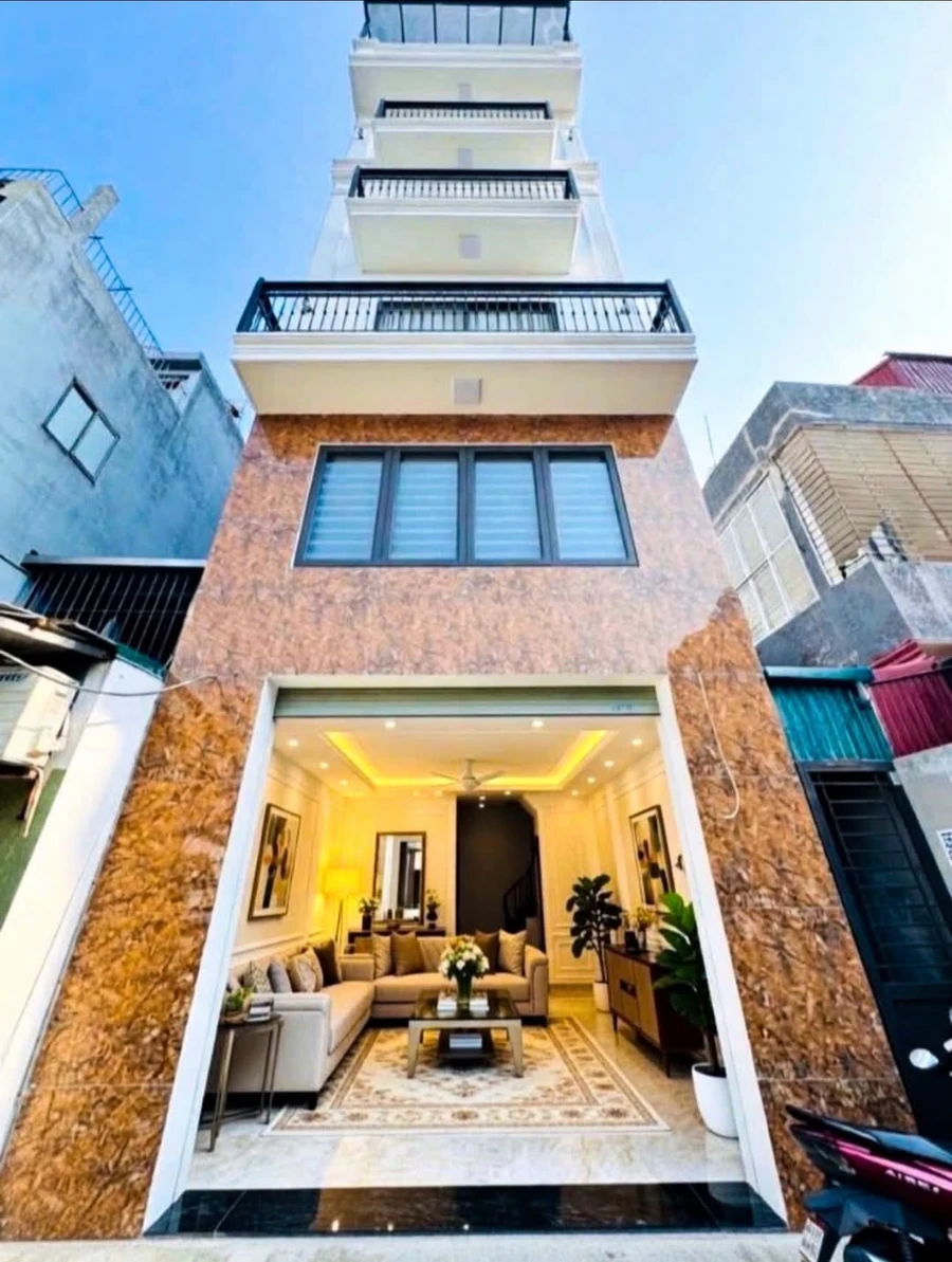 Bán nhà 6 tầng 52m² Long Biên Hà Nội 8,8 tỷ - Ảnh 1