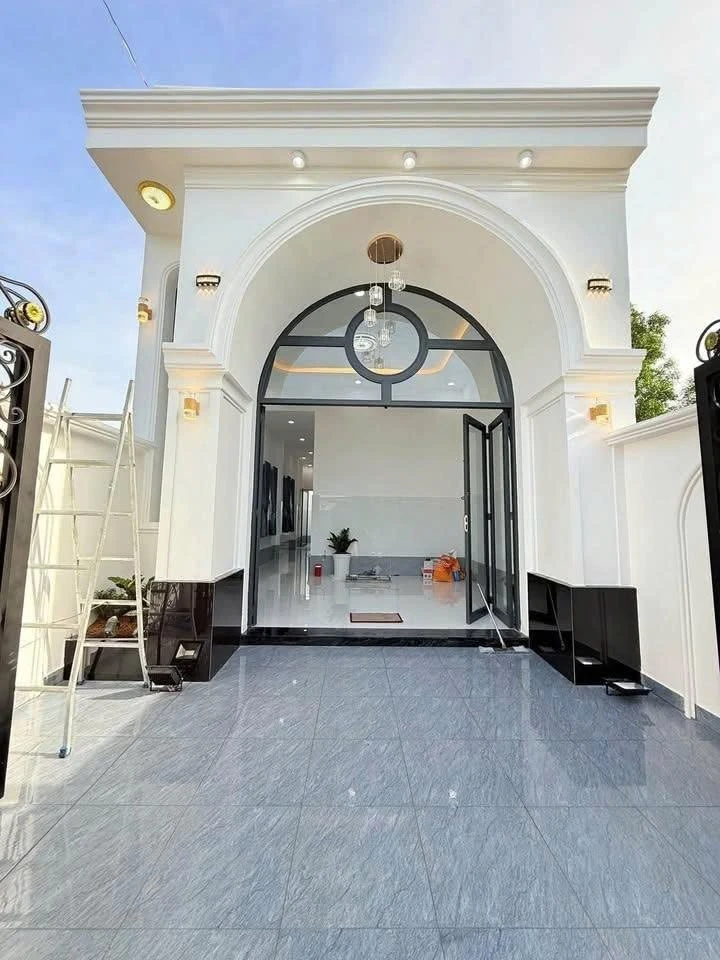 Bán nhà tân cổ điển 2PN, 4,7x20m, Cần Giờ, 1 tỷ 350 - Ảnh thu nhỏ 2