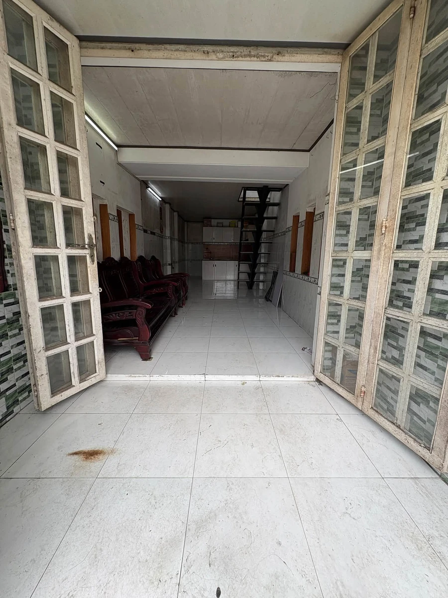 Bán nhà sổ hồng riêng Quận 12 gần Chợ Đường 1,8 tỷ - Ảnh thu nhỏ 2