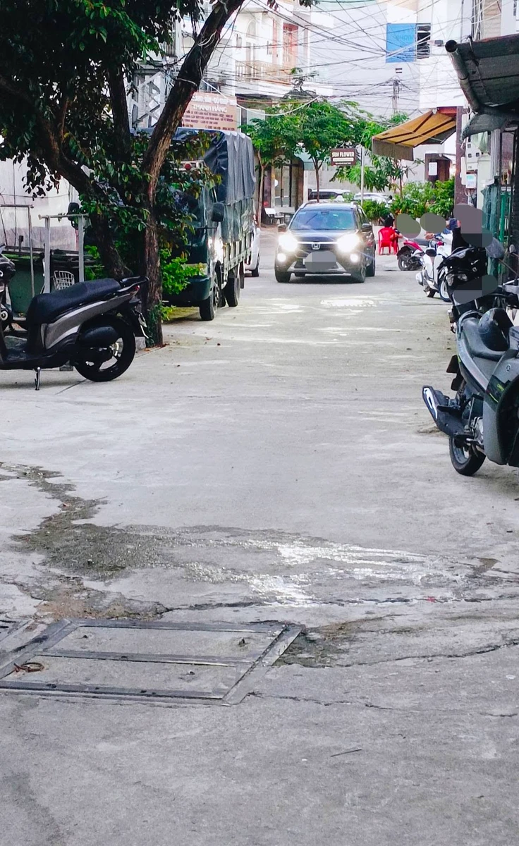 Bán nhà 3 tầng 52m² đường Hoàng Văn Thụ, Quy Nhơn - Ảnh 1