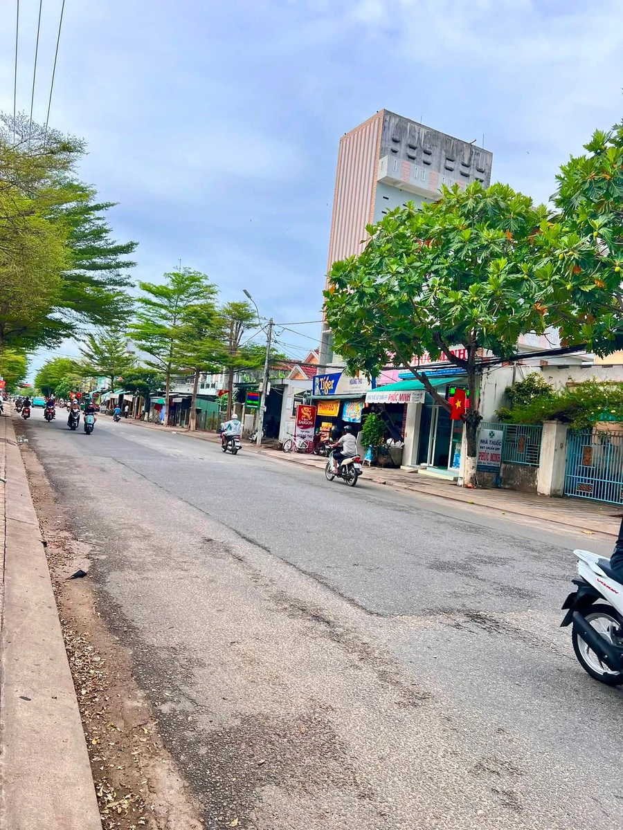 Bán lô đất 102m² sát Nguyễn Văn Linh Quảng Ngãi 790 triệu - Ảnh 1