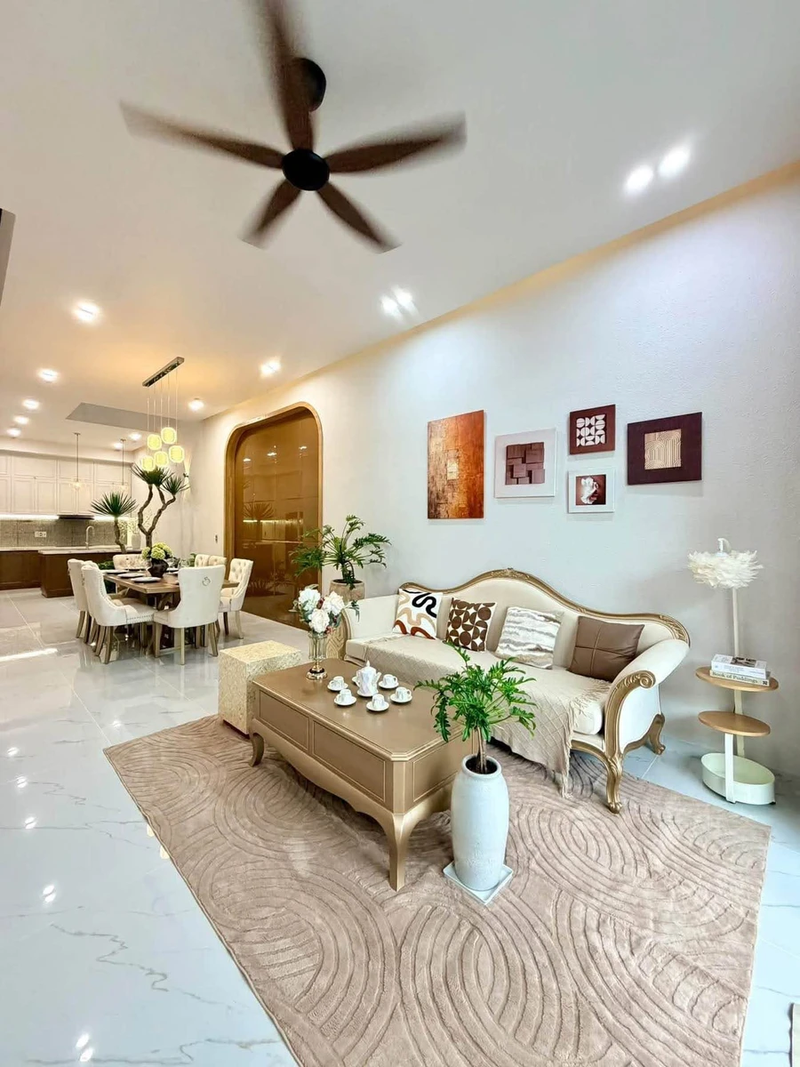 Bán nhà 3 lầu mặt tiền Xuân Diệu, Tân Lợi, Buôn Ma Thuột, 4PN, full nội thất, 8,39 tỷ - Ảnh thu nhỏ 2
