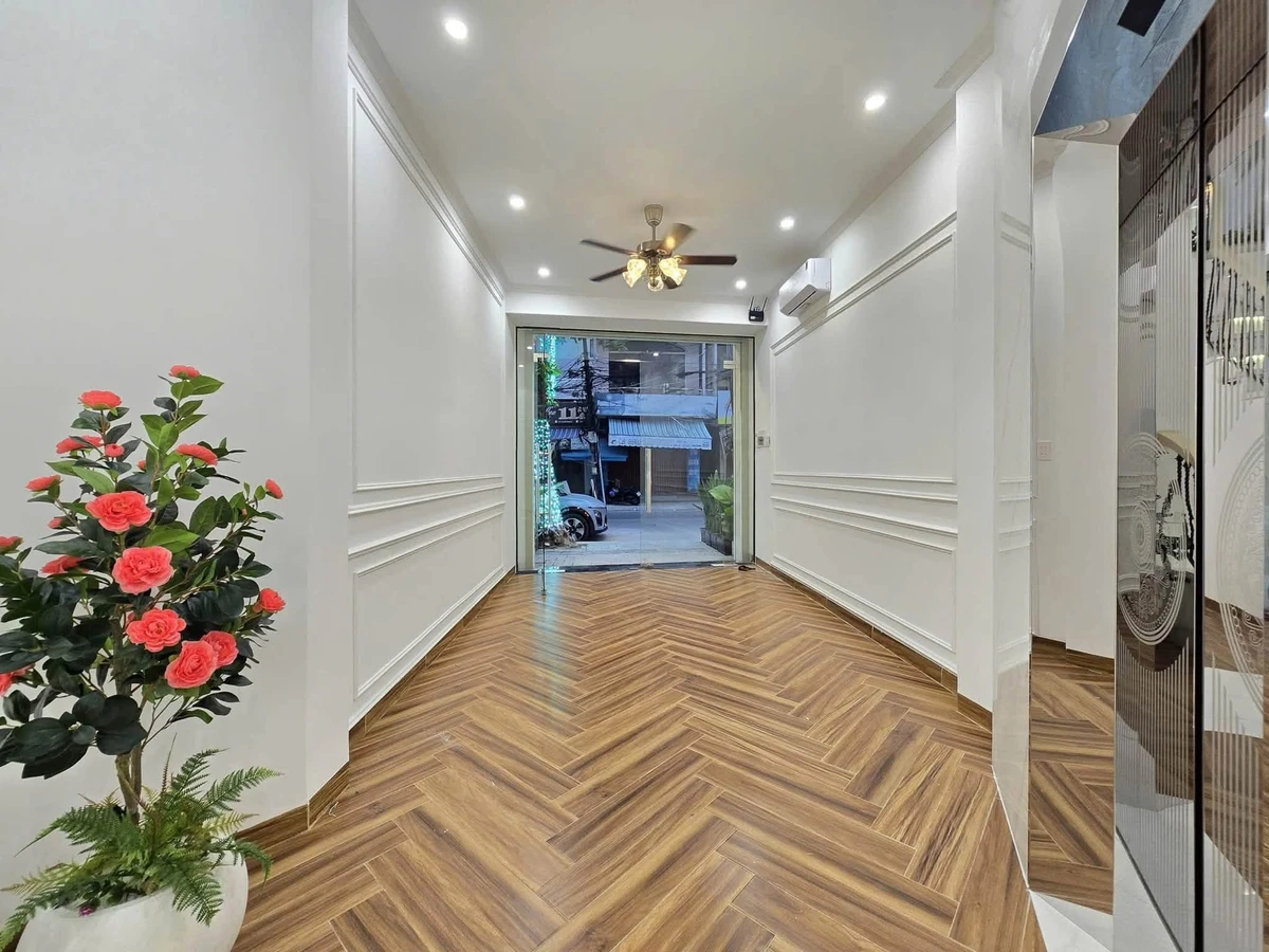 Bán nhà mặt tiền Thái Phiên 4 tầng 66m2, 5 phòng ngủ, thang máy, gần sông Hàn, Đà Nẵng - Ảnh thu nhỏ 4