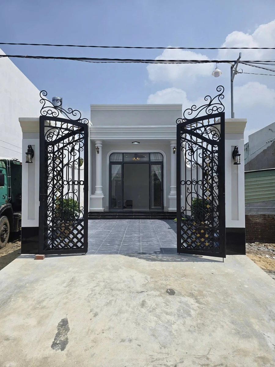 Bán nhà mới hoàn thiện 4,8x28m, 3 phòng ngủ, hẻm Trịnh Phong Đáng, Long Hoa, Tây Ninh - Ảnh thu nhỏ 3