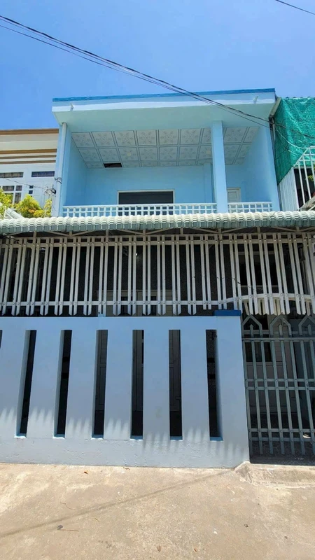 Bán nhà lầu 3 phòng ngủ 3WC hẻm bê tông ô tô đường Võ Văn Tần, Phú Tài, Phan Thiết