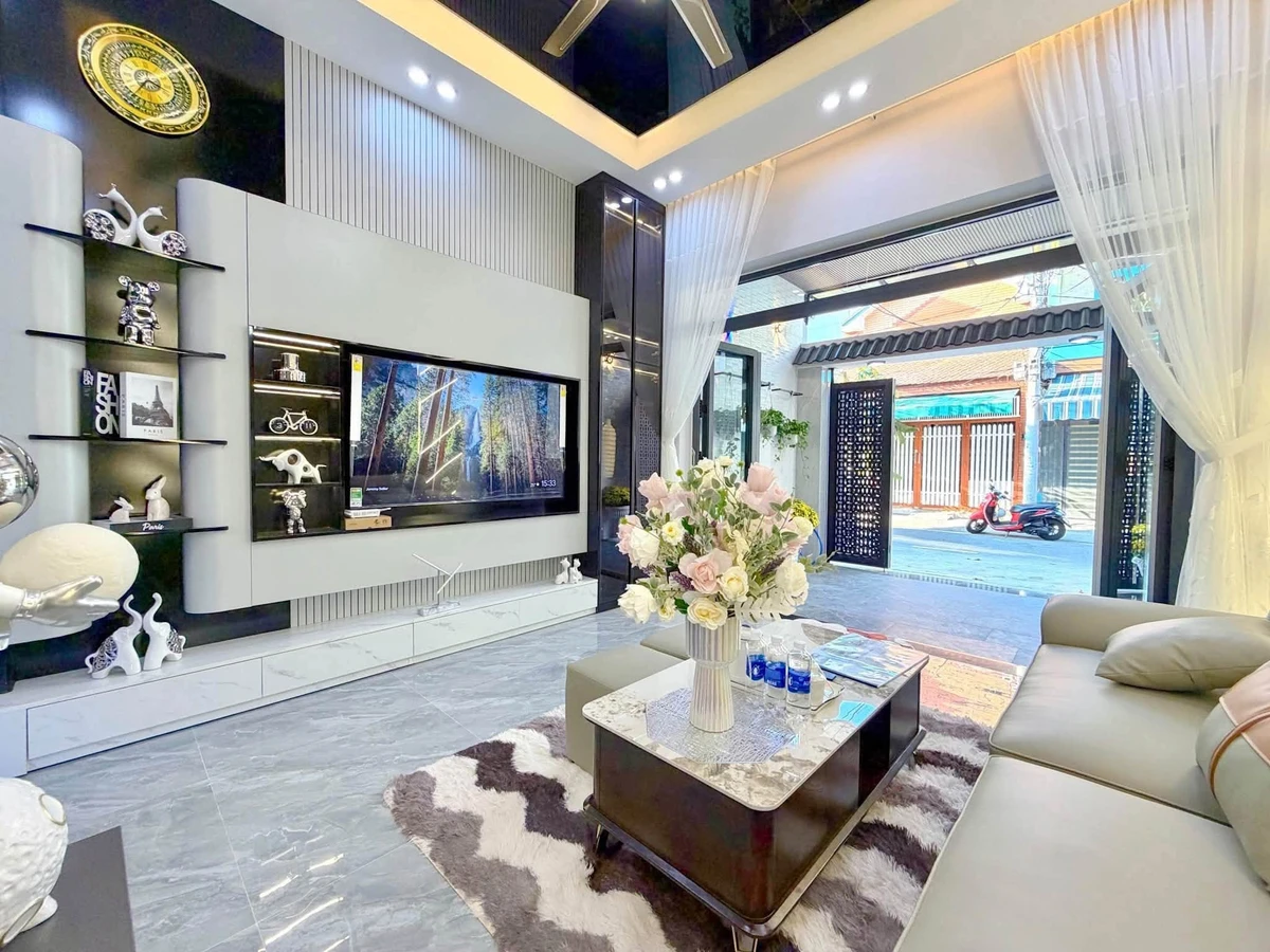 Bán nhà mặt tiền đường Bàu Làng 2, 68m2, 3 tầng 3PN 4WC full nội thất, giá 9,5 tỷ - Ảnh thu nhỏ 4