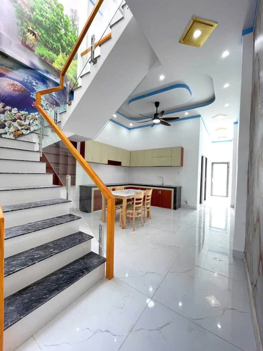 Bán nhà 1 trệt 1 lầu 3PN 100m² Bến Lức, Long An - Ảnh thu nhỏ 5