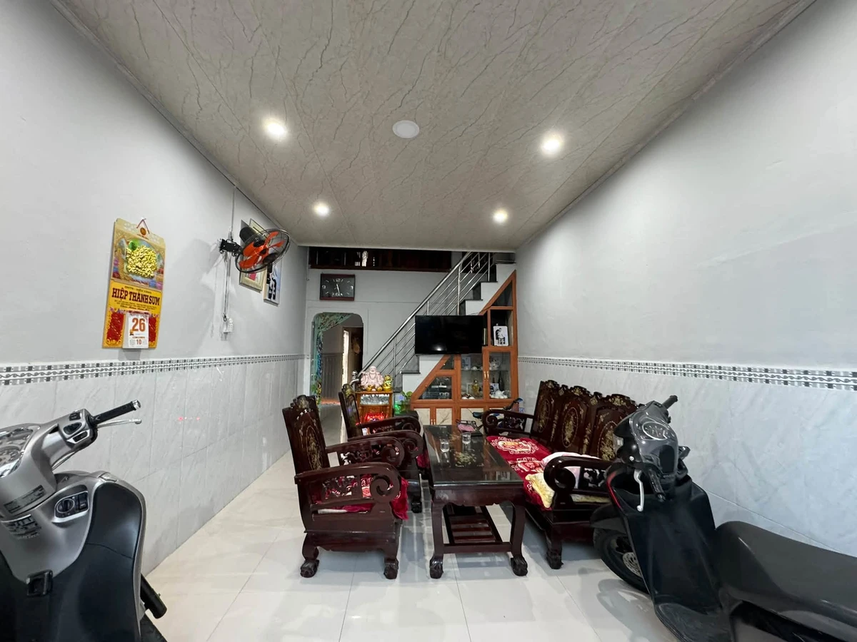 Bán nhà mặt hẻm Quang Trung, 3PN, 42m², 1 tỷ 2 - Ảnh thu nhỏ 2