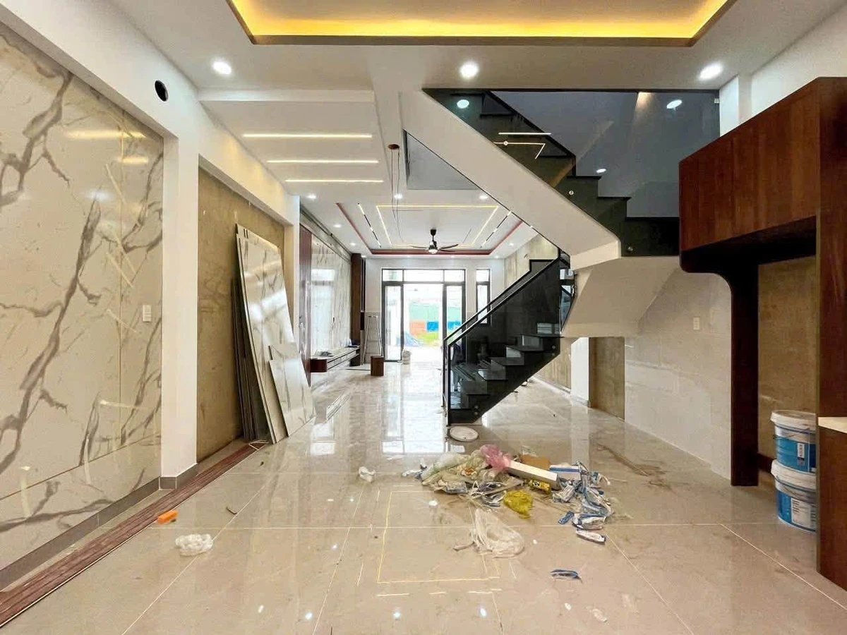Bán nhà mặt tiền 90m² 4 PN gần Văn Miếu Trấn Biên, Biên Hòa - Ảnh thu nhỏ 2