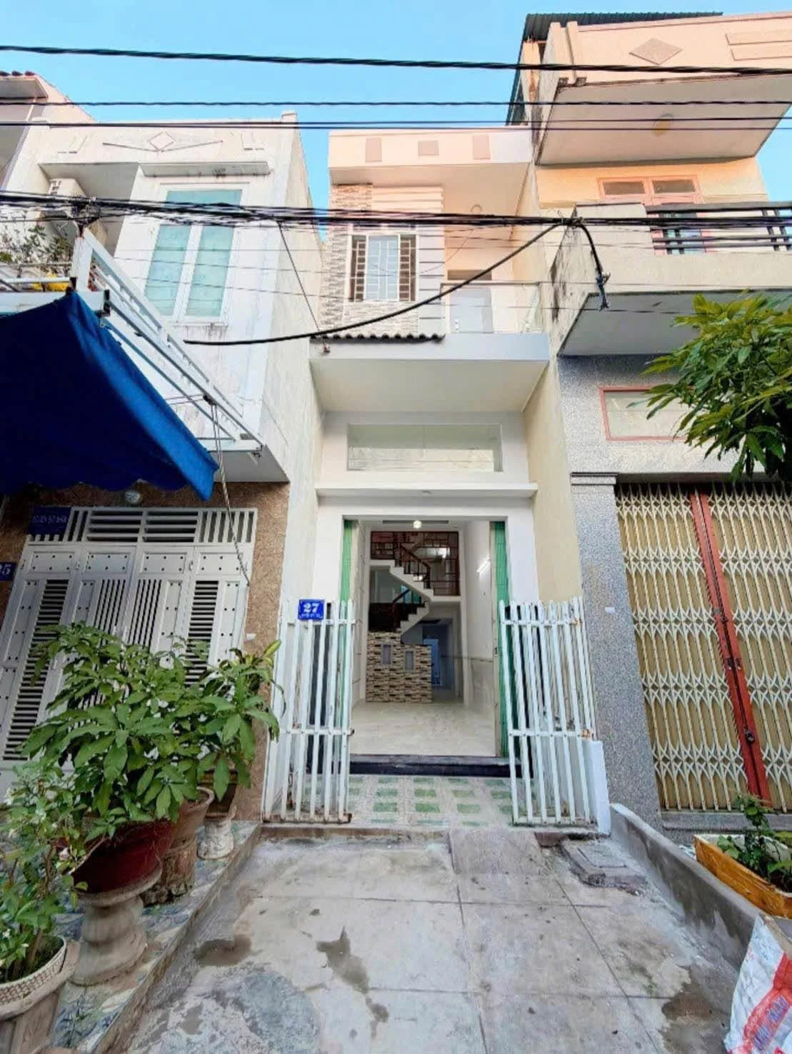 Bán nhà 2,5 tầng mặt tiền Nguyễn Hữu Tiến Quy Nhơn 45m2 - Ảnh 1