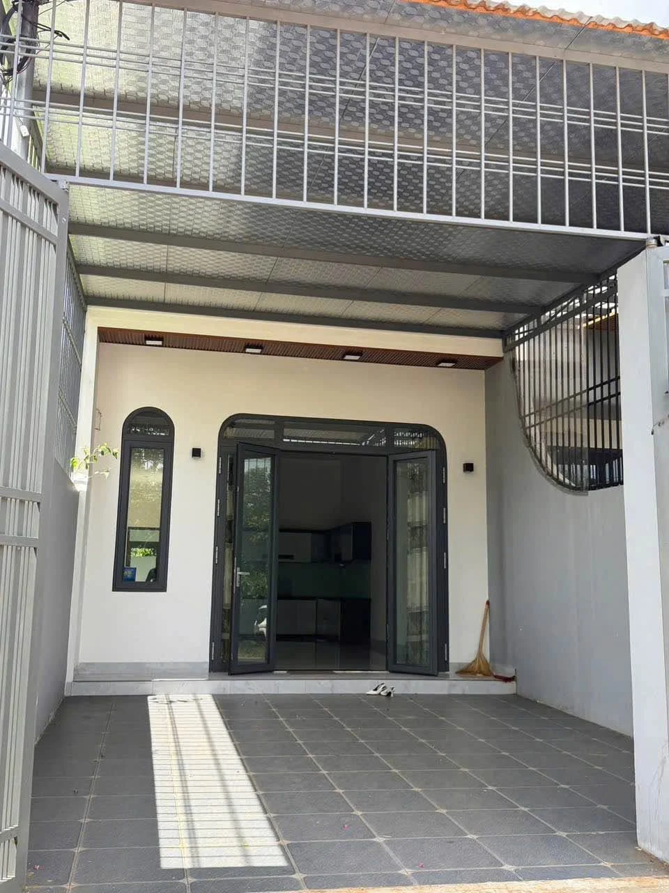 Bán nhà mặt tiền đường A3, Buôn Ma Thuột, 150m², 2PN - Ảnh 1