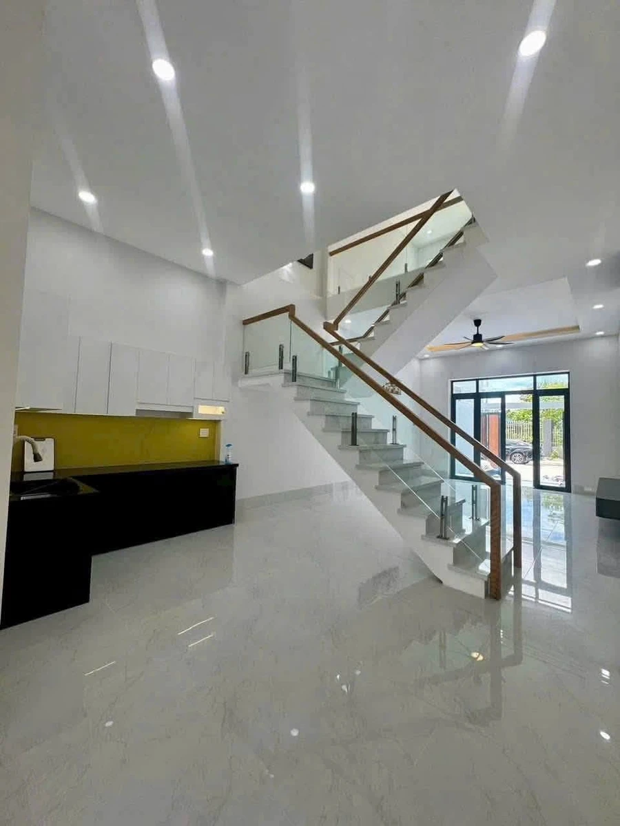 Bán nhà 1 trệt 1 lầu 5x20m, 3PN, đường số 13 KDC Đại Dương, Phường 6, Tân An, Long An - Ảnh thu nhỏ 3