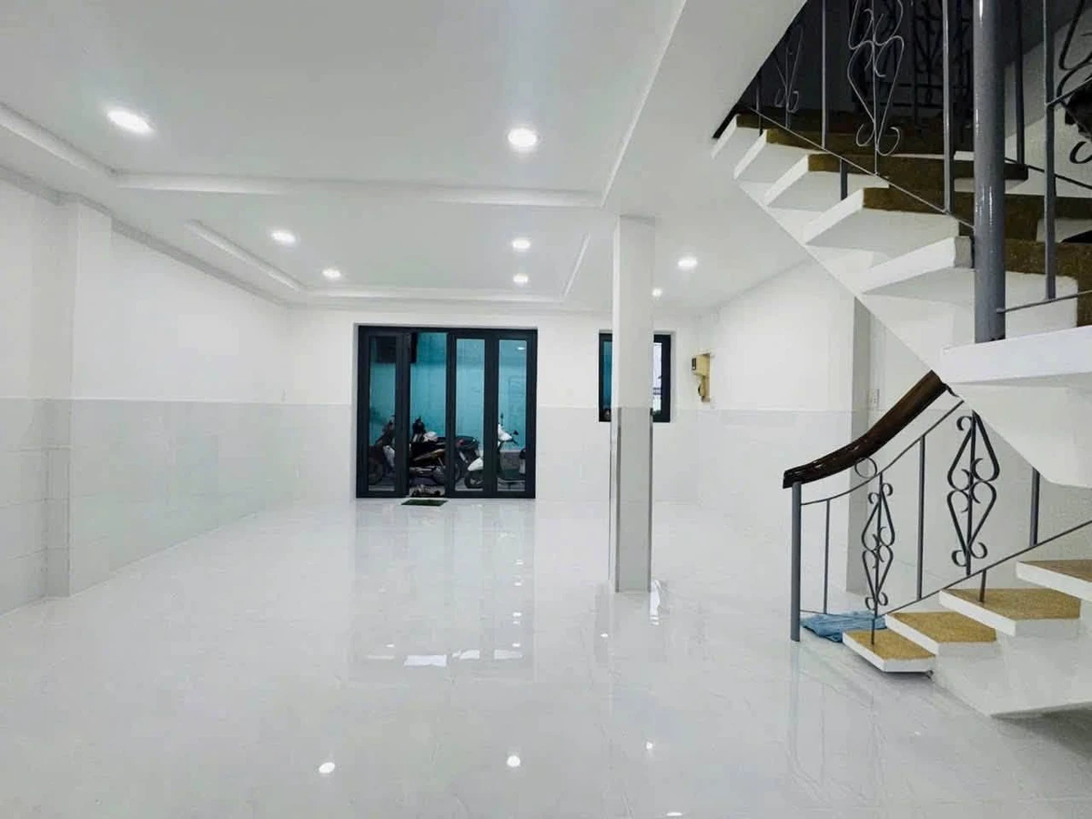 Bán nhà 2 tầng 50m² đường Dương Văn Cam, Linh Tây, Thủ Đức giá 3,95 tỷ - Ảnh thu nhỏ 2