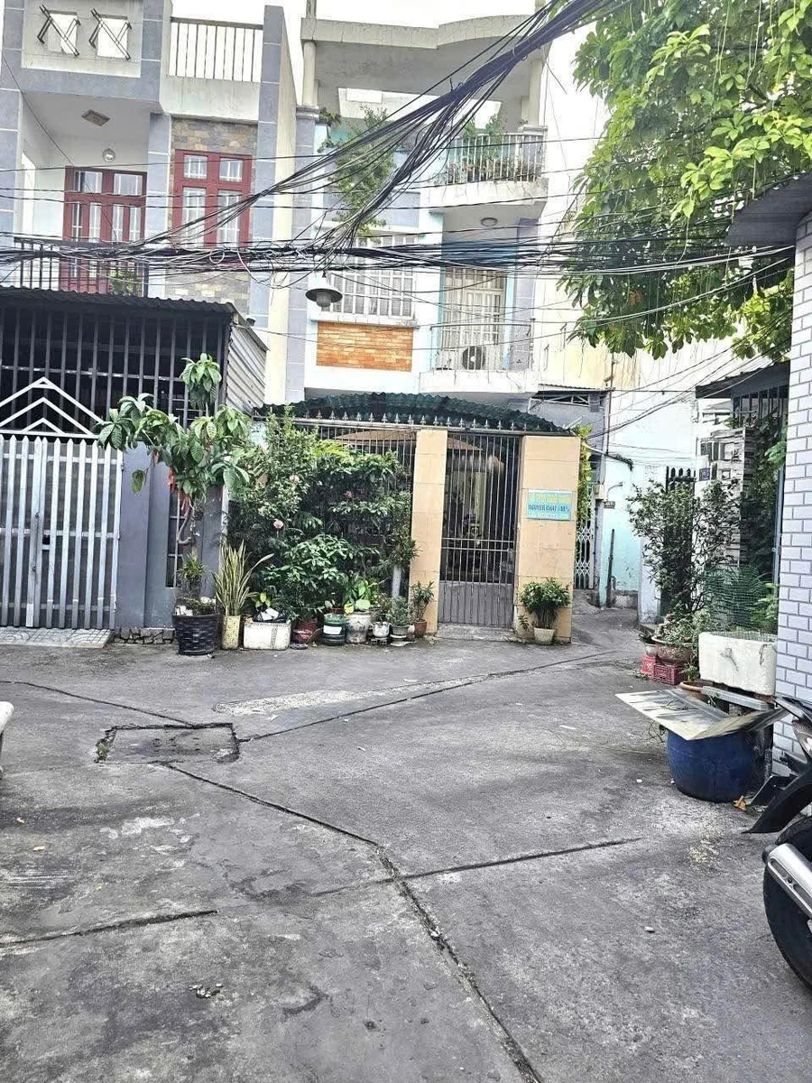 Bán nhà Bình Tân 88m² hẻm 5m, SHR, Tỉnh Lộ 10 - Ảnh 1