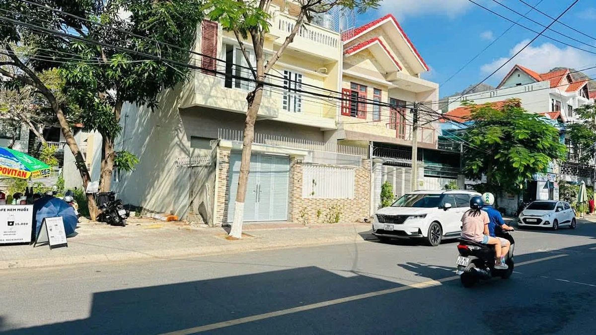 Bán lô đất 2 mặt tiền 204m² gần biển Nha Trang - Ảnh thu nhỏ 3