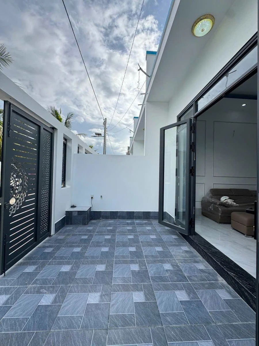 Bán nhà hẻm 100m² 3PN 2WC tại Rạch Giá 1.55 tỷ - Ảnh thu nhỏ 2