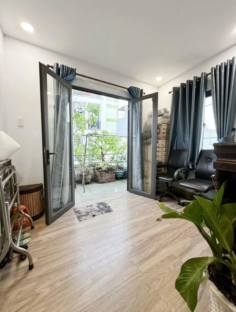 Bán nhà hẻm xe hơi 4 tầng 6PN Cách Mạng Tháng 8, Phường 13, Quận 10, giá 7,8 tỷ - Ảnh thu nhỏ 2