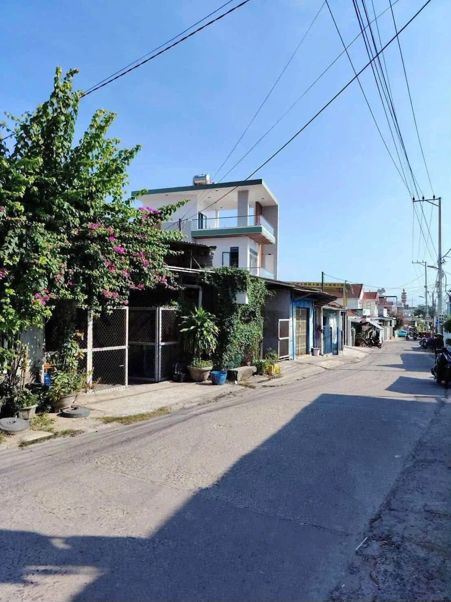 Nhà cấp 3 Ninh Thuỷ 104m2, 3 tỷ - Ảnh thu nhỏ 3