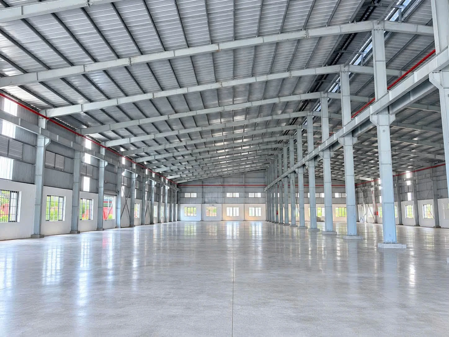 Cho thuê nhà xưởng và văn phòng 5.500m² gần KCN Châu Đức, Bà Rịa - Vũng Tàu - Ảnh 1