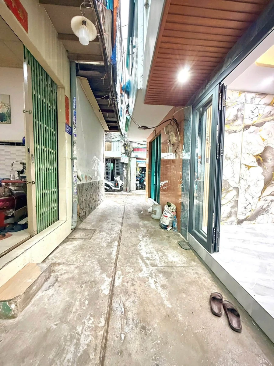 Bán nhà hẻm Lạc Long Quân, 72.6m², Quận 11 - Ảnh thu nhỏ 3