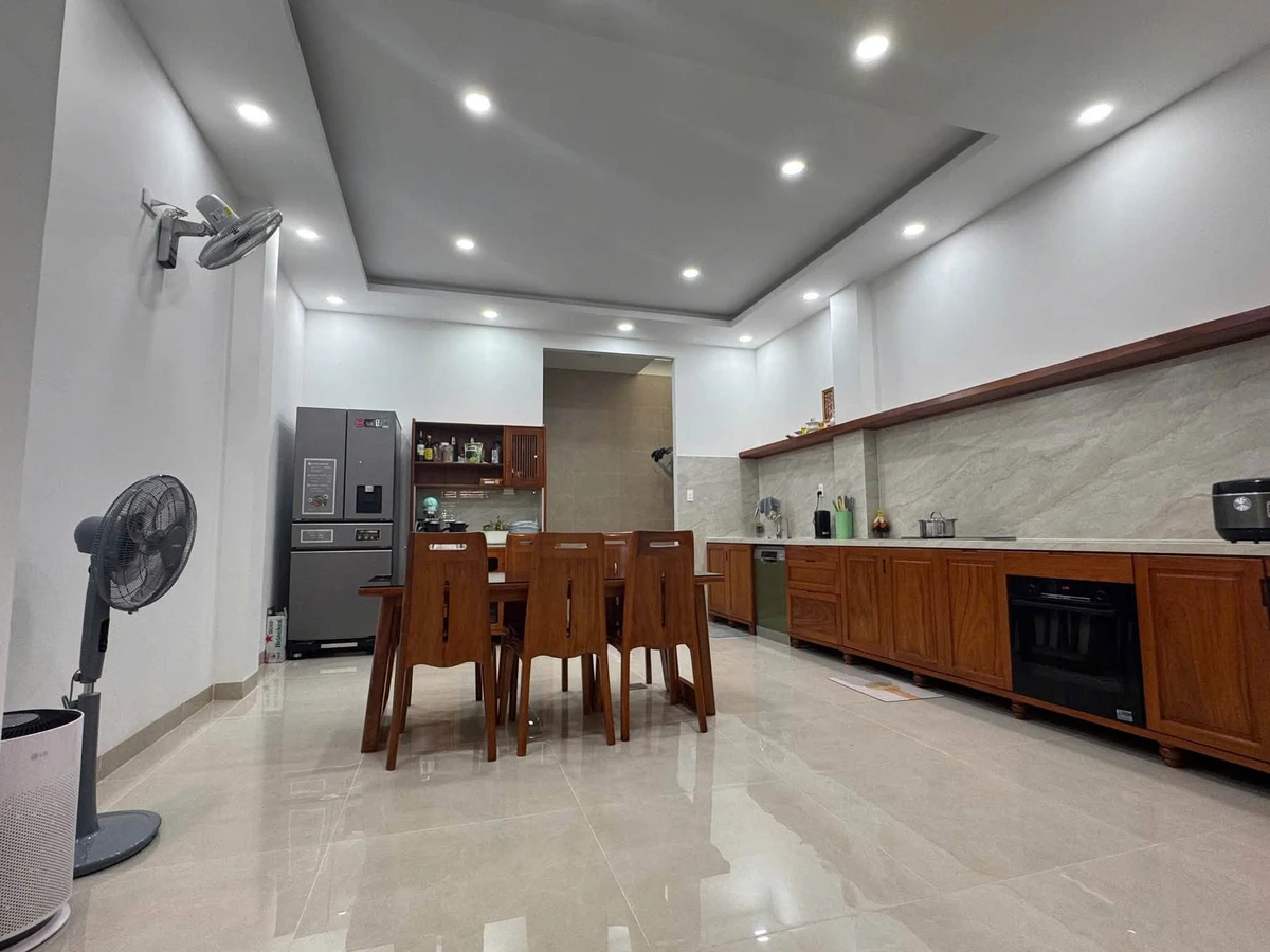 Bán nhà 2 tầng 97,5m² gần biển Nha Trang, 11,5 tỷ - Ảnh thu nhỏ 2