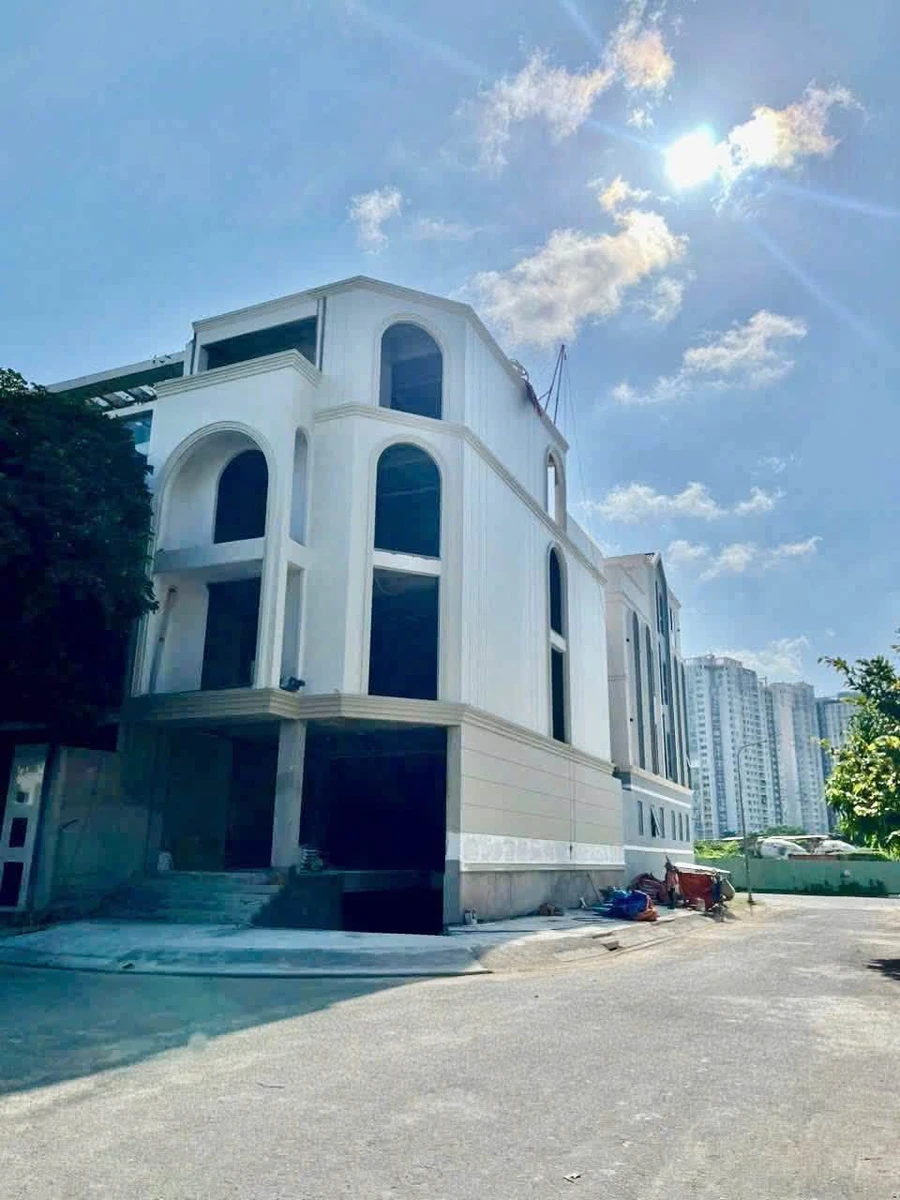 Bán nhà góc 2 mặt tiền 7x20m hầm 4 tầng thang máy KDC Tân Tạo, Quận 2 - Ảnh thu nhỏ 3