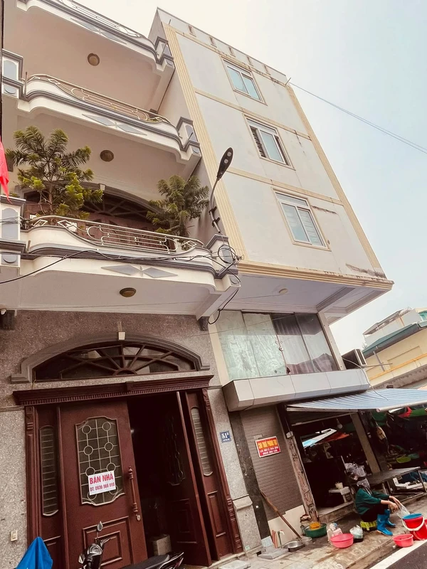 Bán nhà 3 tầng 59m² 3PN Hải Long Hạ Long