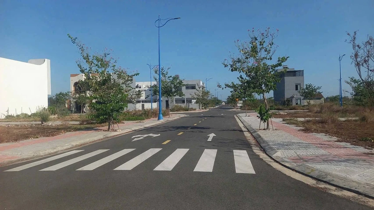 Bán lô đất 100m² Khu tái định cư Hòa Long TP. Bà Rịa - Ảnh thu nhỏ 3