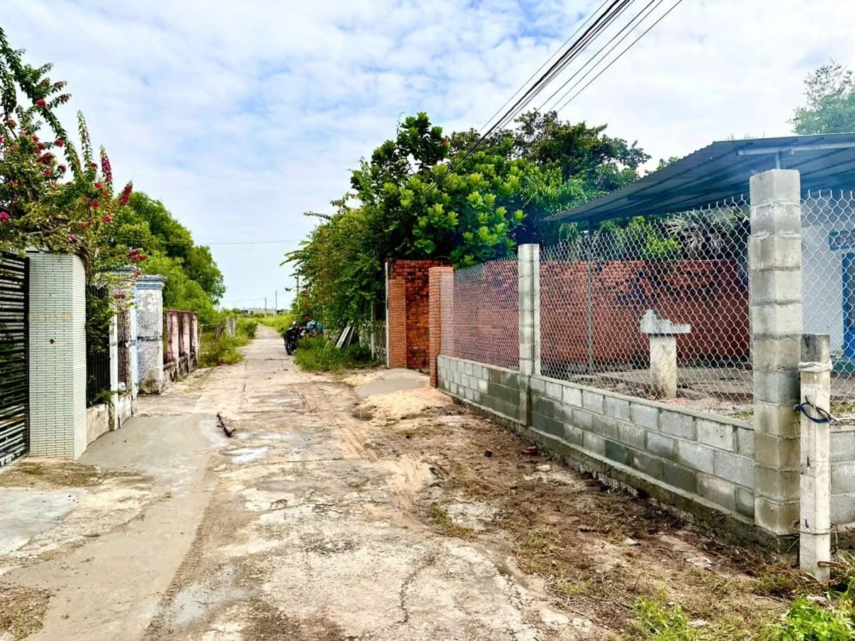 Đất gần biển Lý Thái Tổ ngang 12m, sổ riêng 380m² – 2,1 tỷ - Ảnh thu nhỏ 5