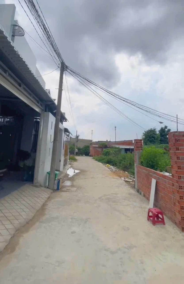 Bán nhà 3PN 1 trệt 1 lầu 80m² Đức Hoà 1 tỷ 800 triệu - Ảnh thu nhỏ 3
