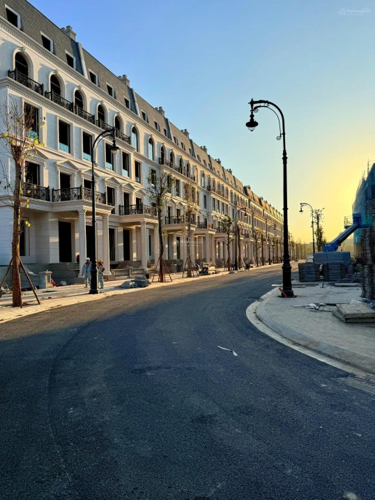 Bán biệt thự đảo hồ The Windsor Collection vị trí lõi Ciputra-140m2 khu CT07 view nhìn ra Clubhouse - Ảnh thu nhỏ 2